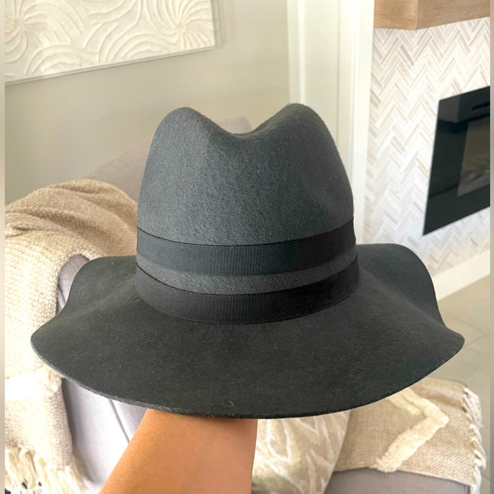 Nordstrom 100% Wool Hat Charcoal One Size Fits All Adjustable Foldable Travel
